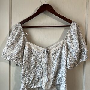 Floral Puff Sleeve‎ Top
